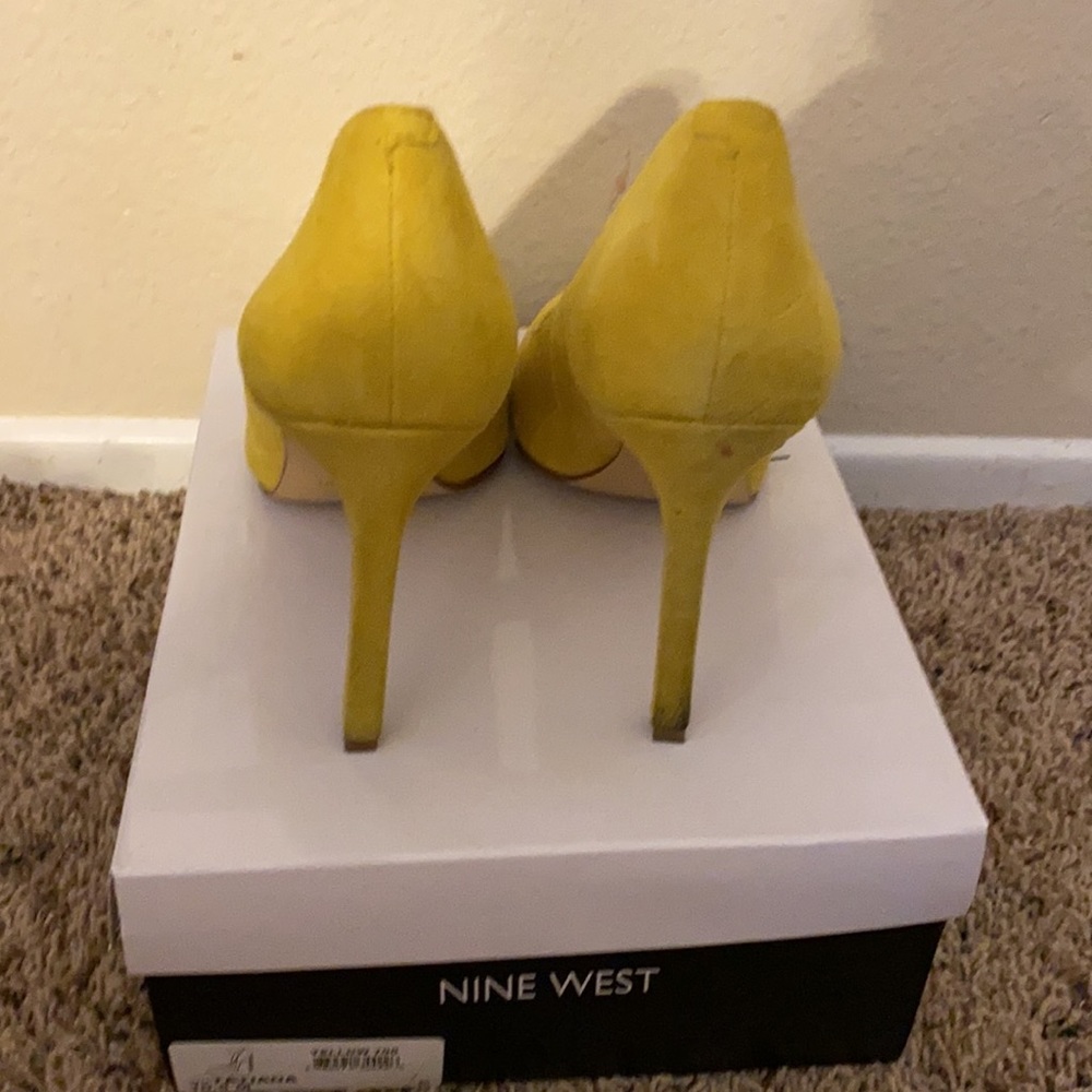 Heels - Picture 2 of 3